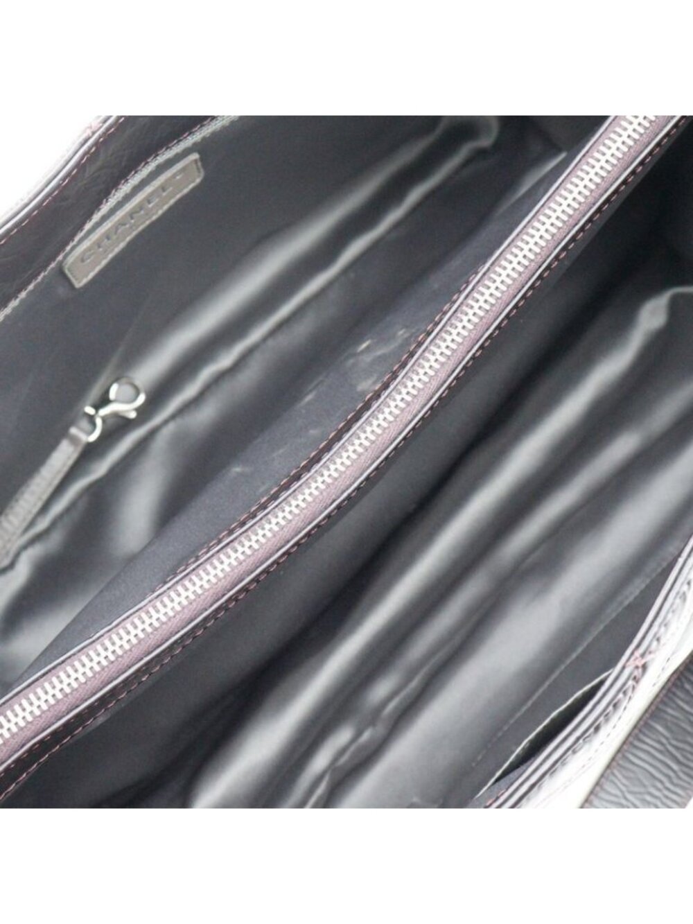 Chanel Grand Shopping Tote XL Quilted Chain Wrinkled Patent - Picture 6 of 10